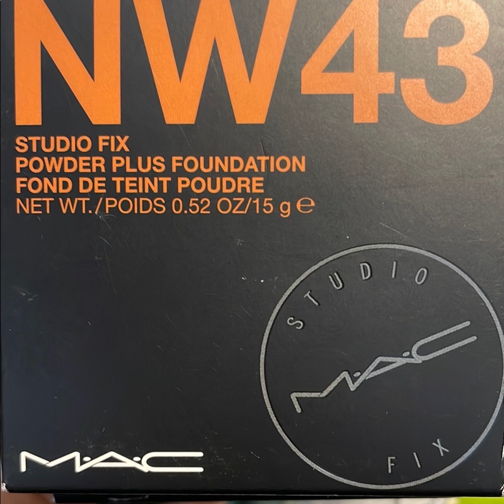 Original MAC Studio Fix Powder Plus Foundation NW43